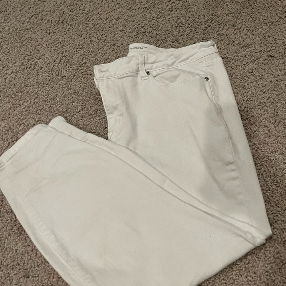 Maurices White Ankle & Cropped Jeans